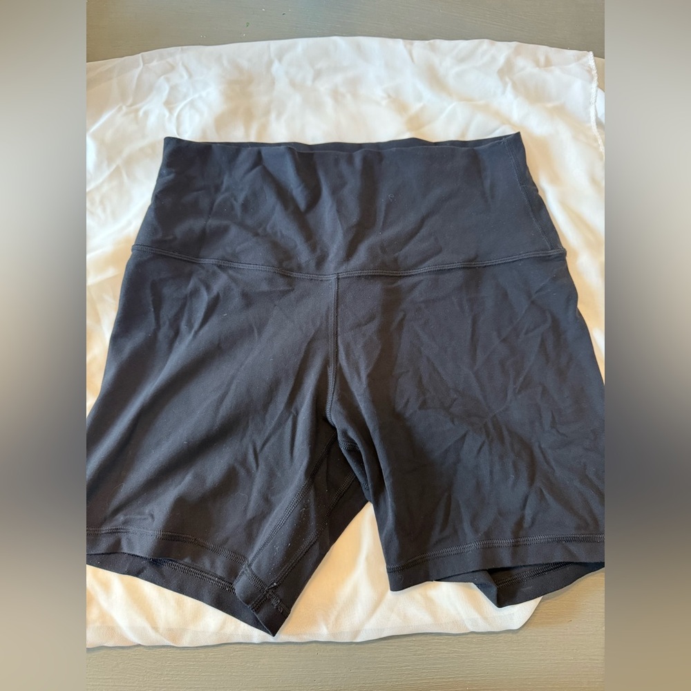 lululemon size 6 align shorts